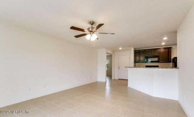 Building Photo - 8650 Lake George Cir W
