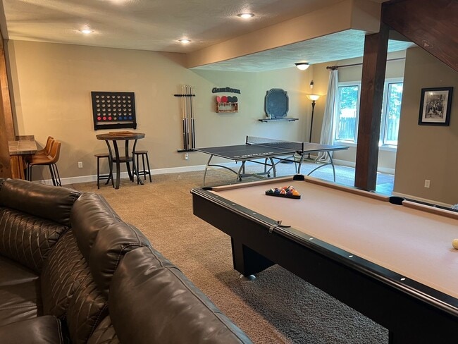 Building Photo - Executive Rental at The Villages at Wicklo...