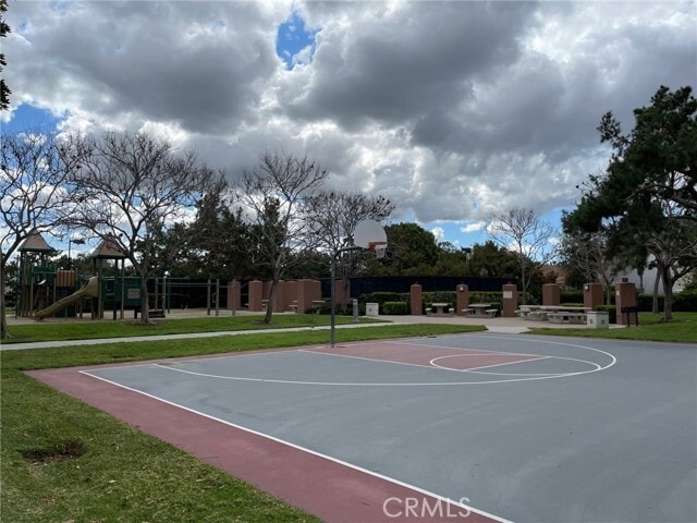 Building Photo - 5 Belcanto