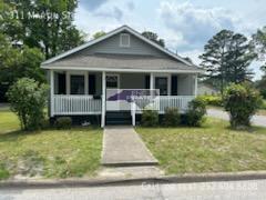 Building Photo - 311 Martin St
