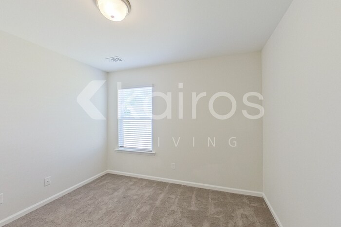 Building Photo - 107 St Matthew Wy