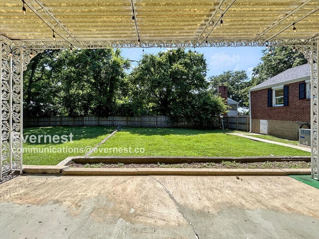 Building Photo - 1707 Porter Rd