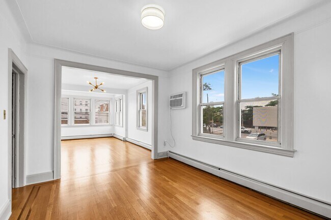 Building Photo - 1012 74th St