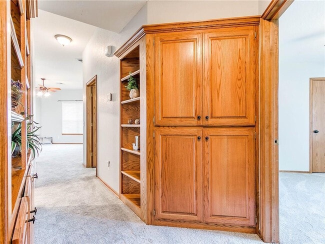 Building Photo - Beautiful 3 Bedroom 2 Bath Home In Choctaw!!!