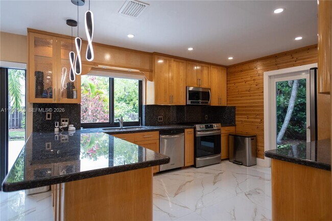 Building Photo - 13565 SW 116th Terrace