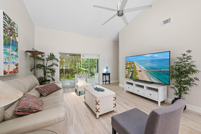 Building Photo - 11139 SE Sea Pines Cir