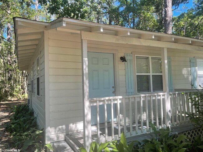Building Photo - 15750 Scenic Hwy 98