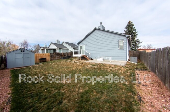 Building Photo - 5027 Green River St