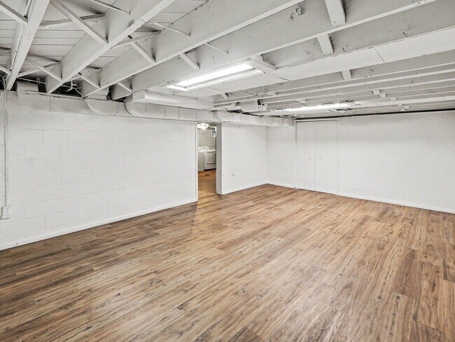 Building Photo - 1616 Morton Ave