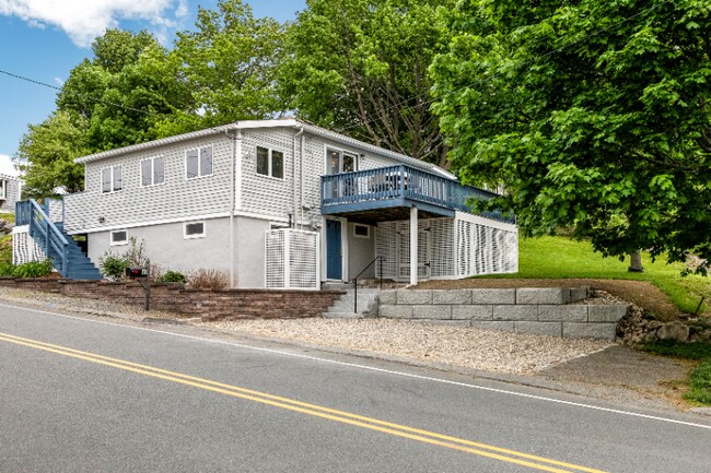 Building Photo - 19 N Ridge Rd