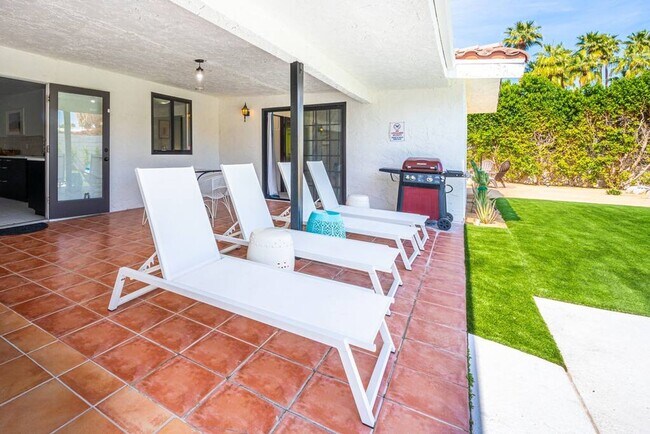 Building Photo - Luxury Mid-Century Retreat in the Heart of the Historic Movie Colony (Monthly Only - No Long Term)