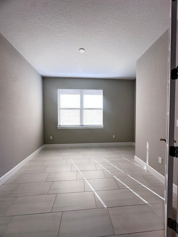 Building Photo - 4016 Basket Oak Cir