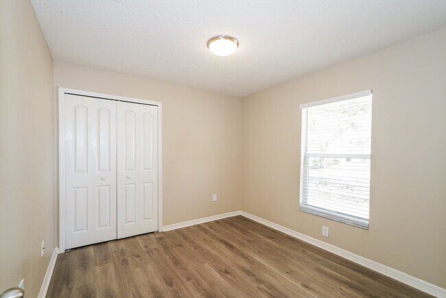 Building Photo - 6934 Waterbrook Ct