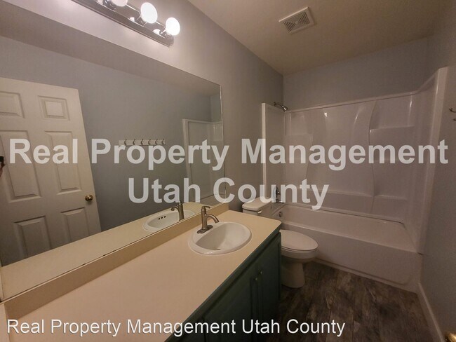 Building Photo - 5 br, 3 bath House - 885 South 630 West