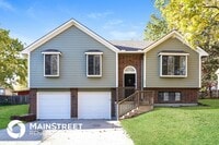 Building Photo - 404 SE Bristol Dr