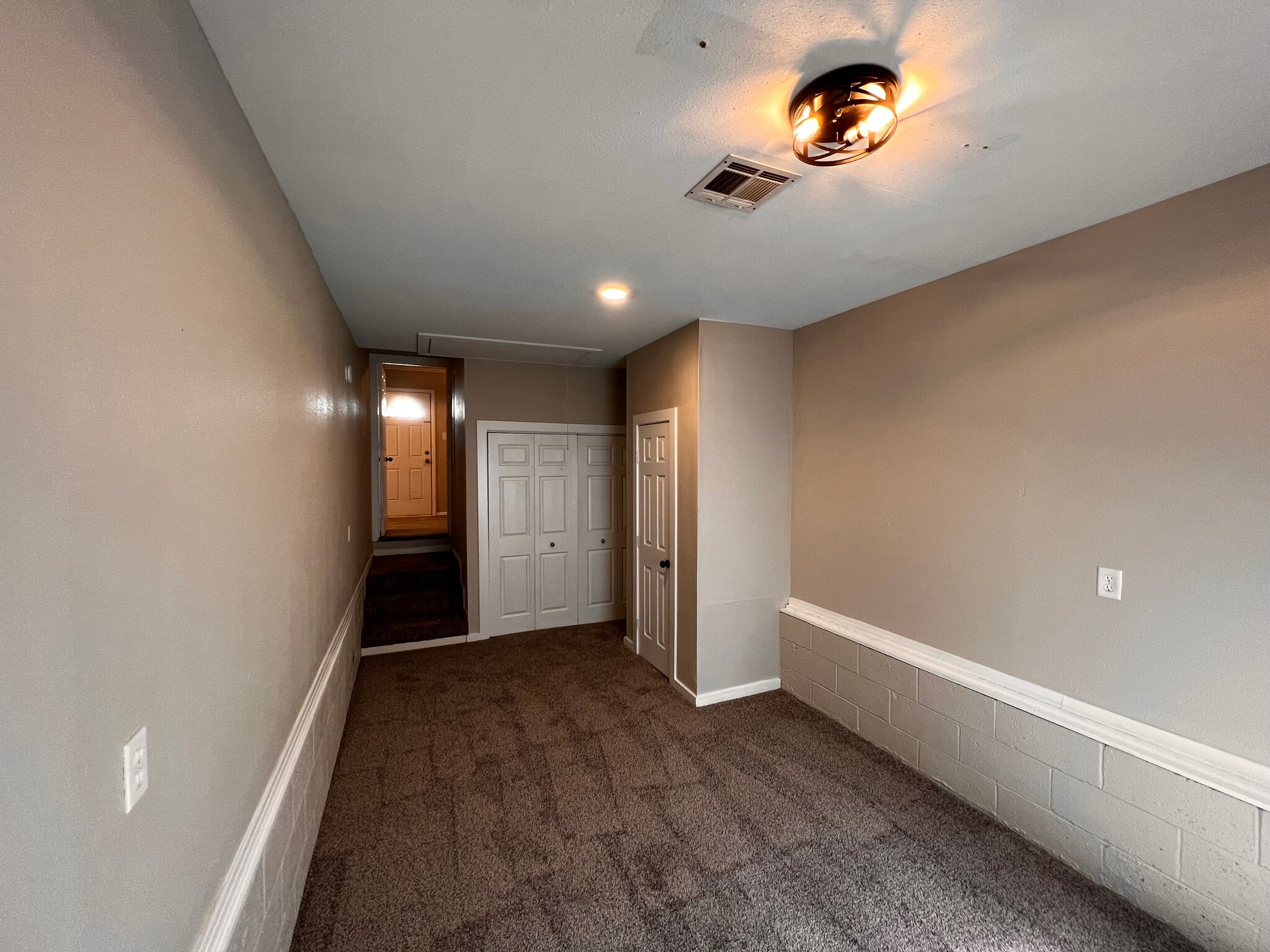 Building Photo - 1321 N 2nd Ave