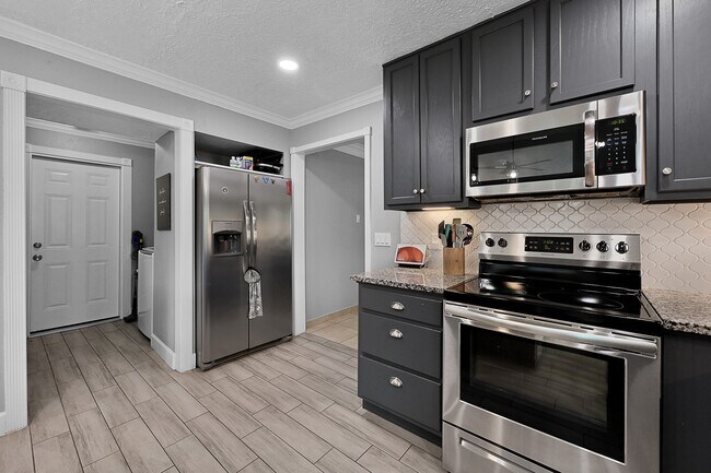 Building Photo - 12714 Huntington Field Dr