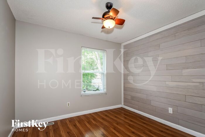 Building Photo - 311 Windyoak Dr