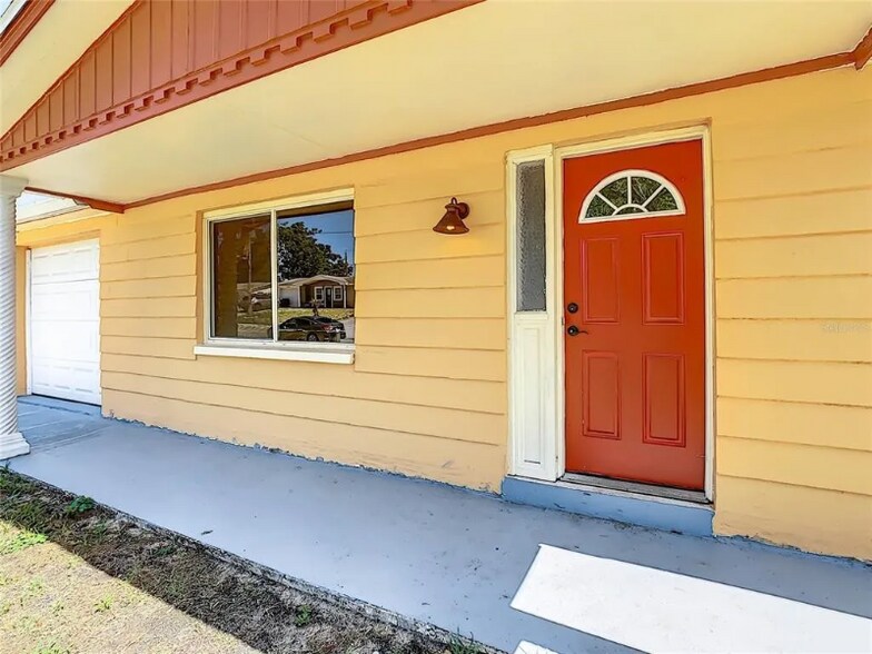 Primary Photo - 4239 Ridgefield Ave