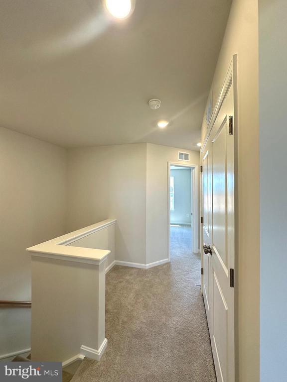 Building Photo - 439 Seeback Dr