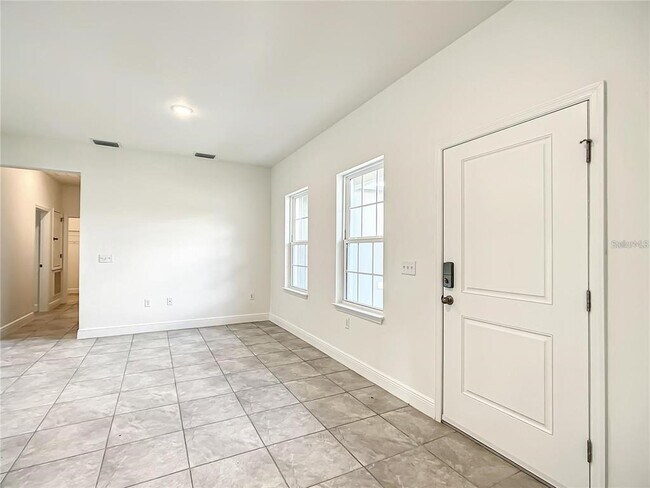 Building Photo - 406 Marion Oaks Trail