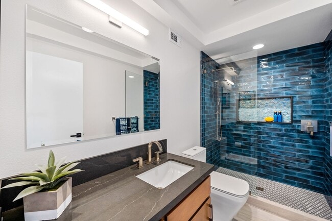 Building Photo - 3810WH - The Hemlock Hideaway | 4 Bed 2.5 ...