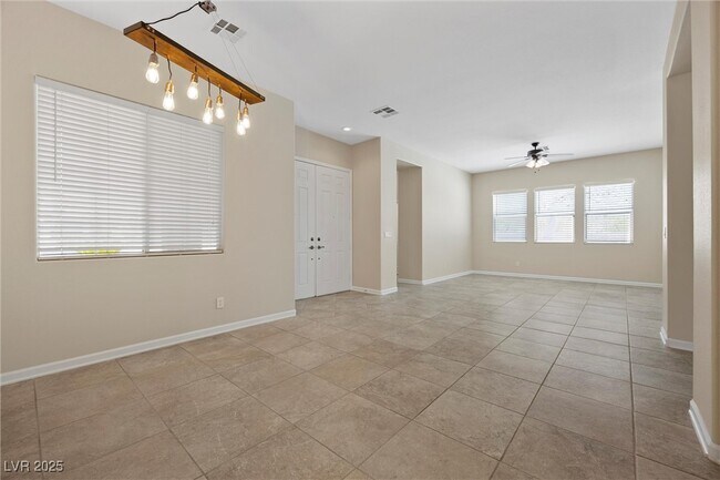 Primary Photo - 10381 Pilot Mountain Ct