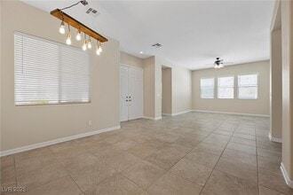 Building Photo - 10381 Pilot Mountain Ct