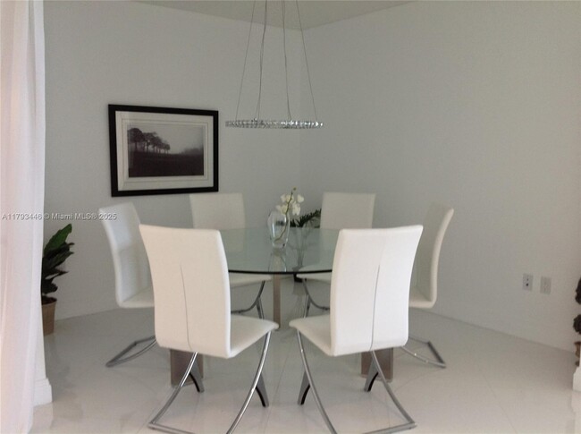 Building Photo - 16699 Collins Ave