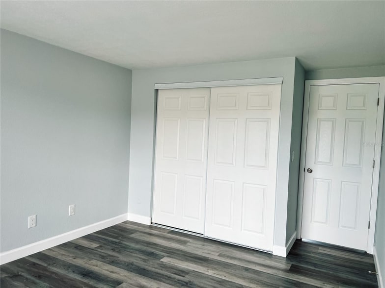 Building Photo - 10204 Bellhurst Ct