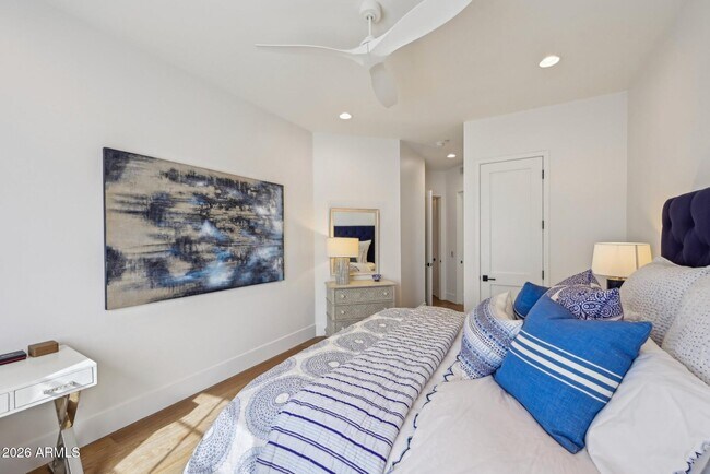 Building Photo - 9899 N 79th Way