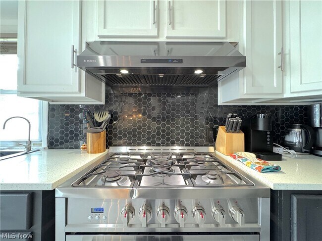 Building Photo - 9309 Garfield Blvd