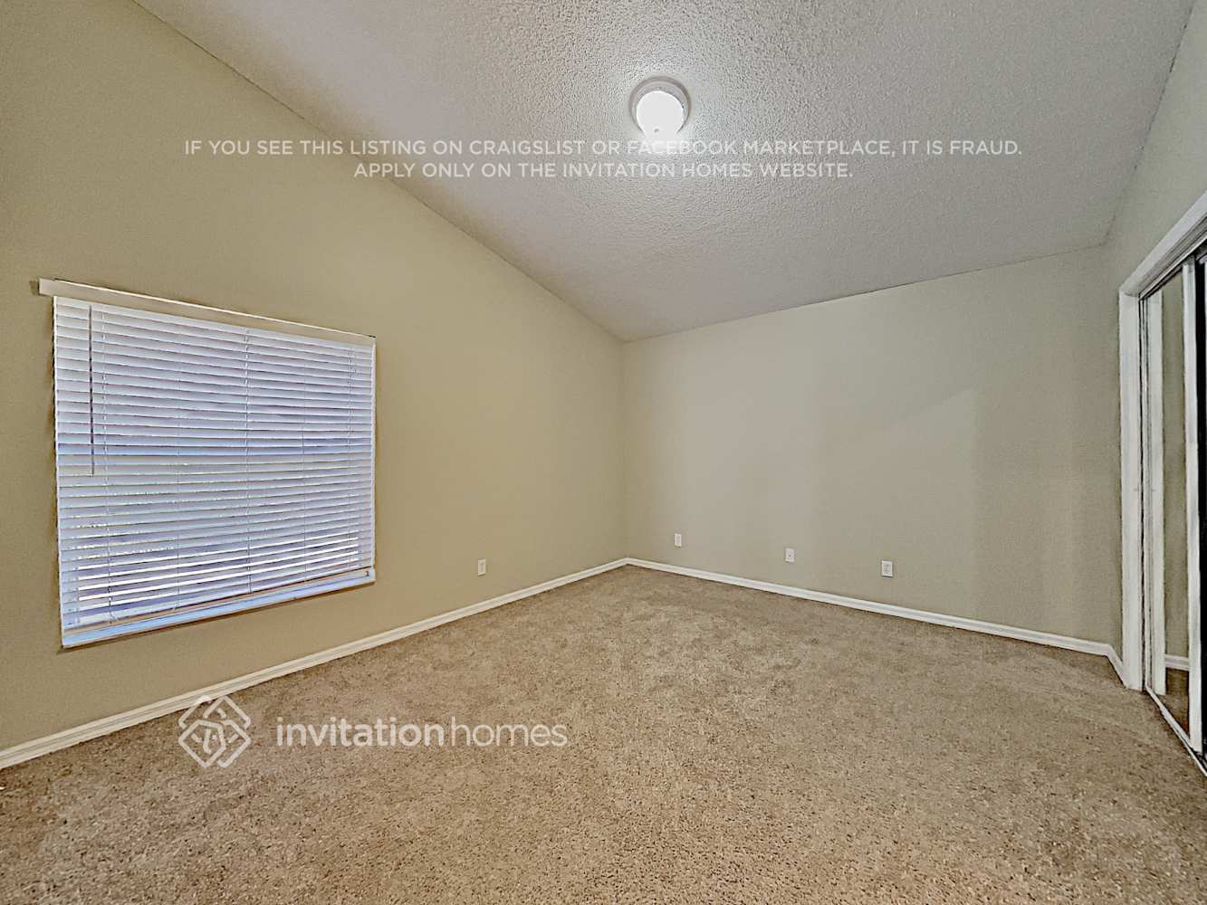 Building Photo - 3372 Jarrett Ct