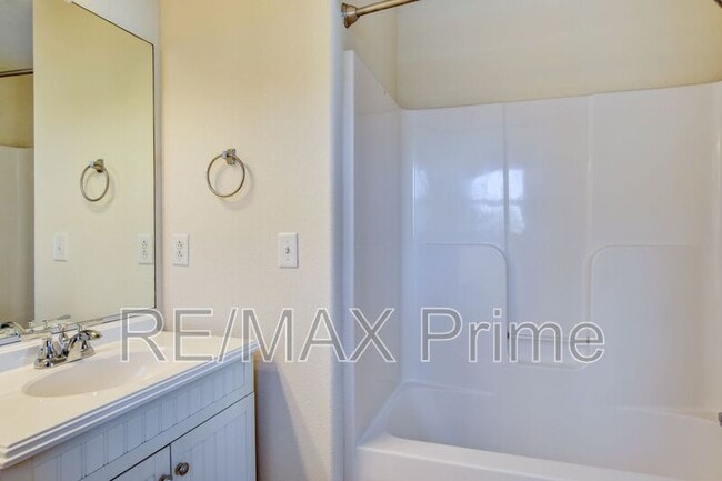 Building Photo - 4923 Krick St