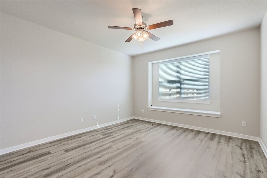 Building Photo - 2233 Rocoso Trl
