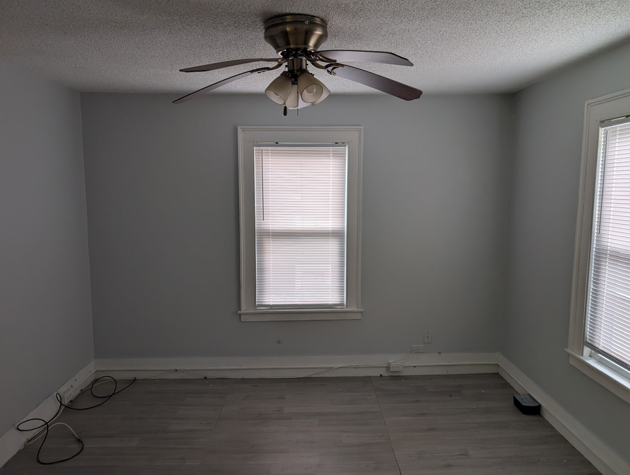 Building Photo - 91-93 Larrabee St