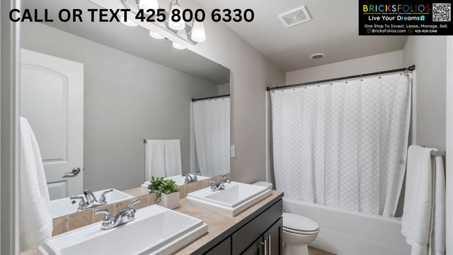 Building Photo - Modern 4 Bed + Chef's Kitchen + Covered Patio in Puyallup!