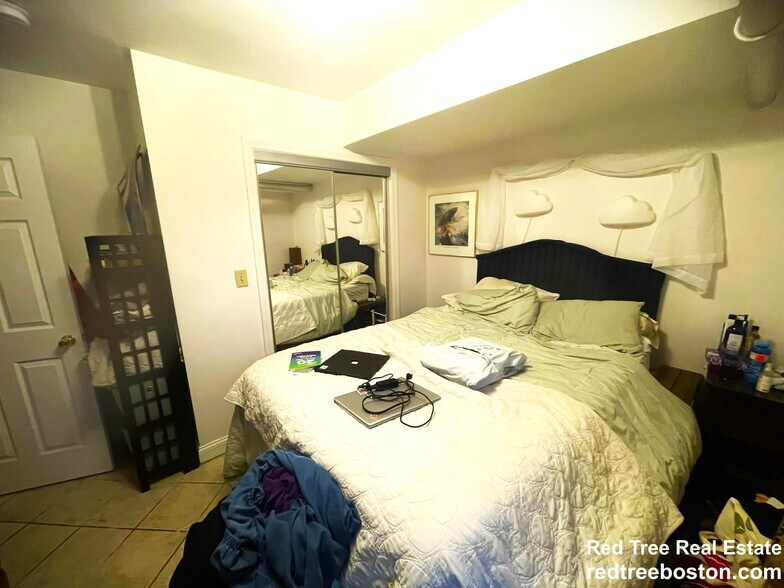 Building Photo - 35 Cummings Rd