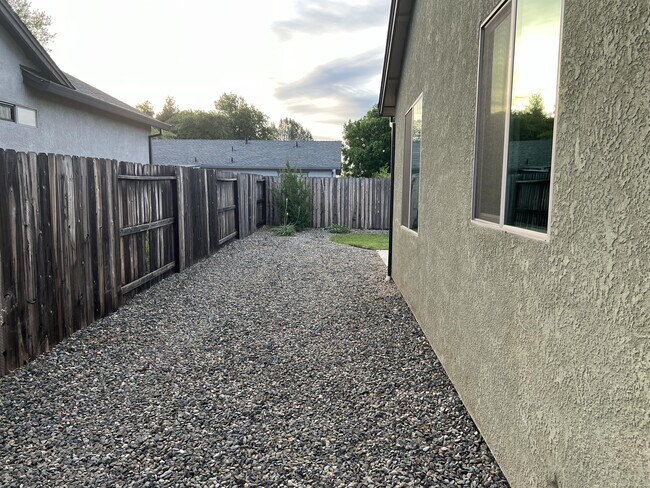 Building Photo - 4321 Paulson Ln