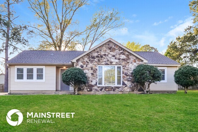 Building Photo - 4373 Lloydminster Cove