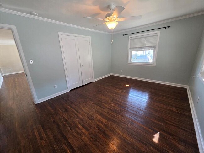 Building Photo - 775 20th Ave N