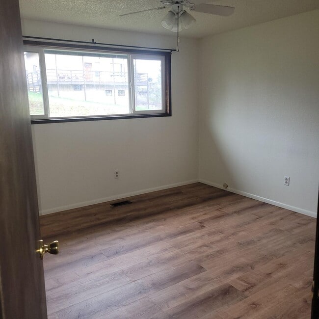 Building Photo - Goeco, Inc-PM-018-0013-533-535