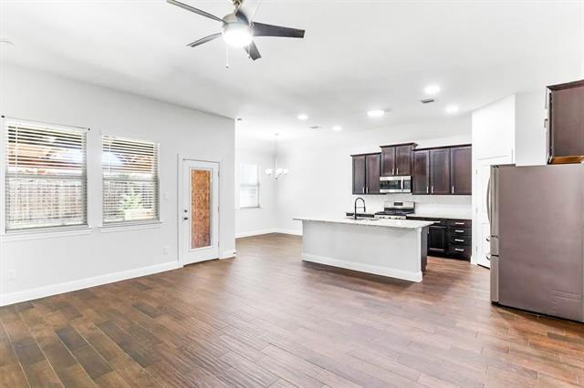 Building Photo - 11324 Blaze St