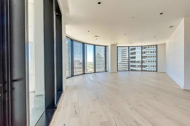 Building Photo - 1409 Post Oak Blvd