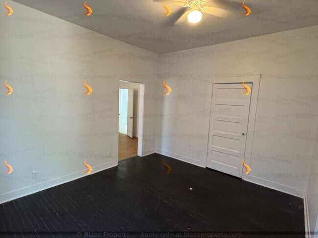 Building Photo - Now Leasing! Shotgun-Style 2 Bed | 1 Bath ...