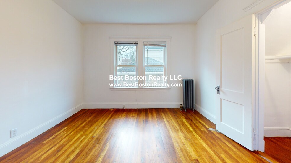 Building Photo - 27 Walter St