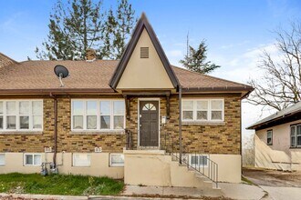 Building Photo - Binford