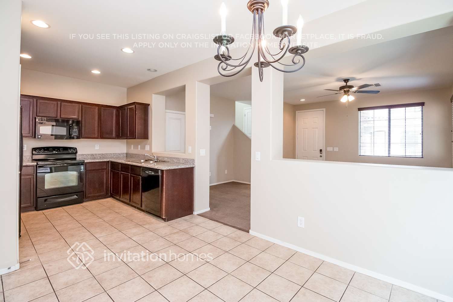 Building Photo - 3926 S Napa Ln