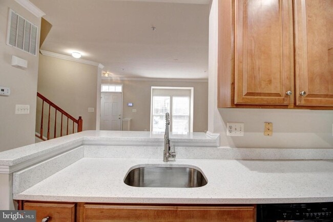 Building Photo - 9394 Penrose St