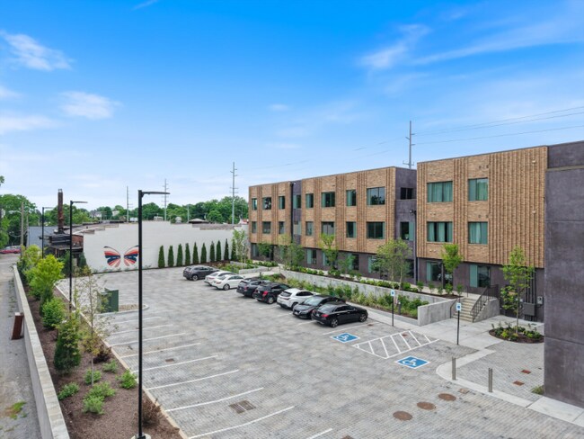 Building Photo - 1090 Haysboro Ave